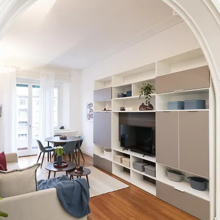 Easylife - Raffinato Con Balcone In Porta Romana شقة